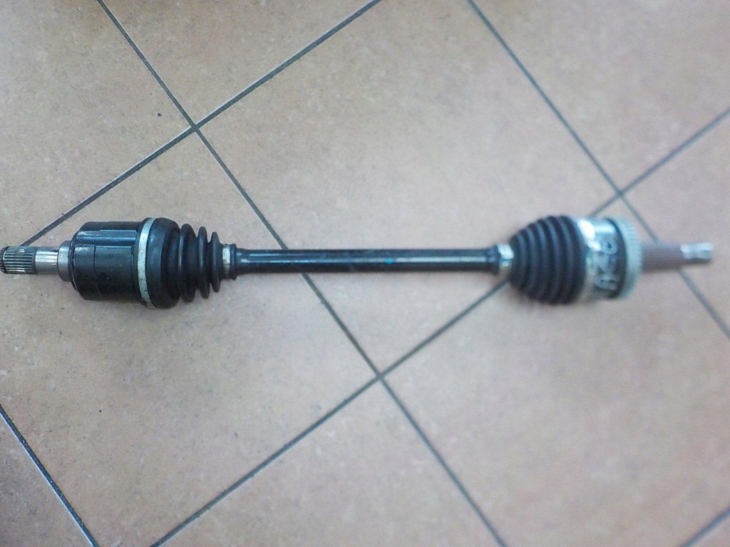 фото №1, Приводной вал левая sportage iv tucson ii 1.7 crdi 2wd механическая коробка передач