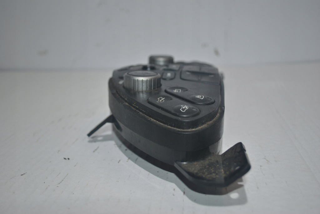 фото №8, Nissan оригинальный номер 28395av620