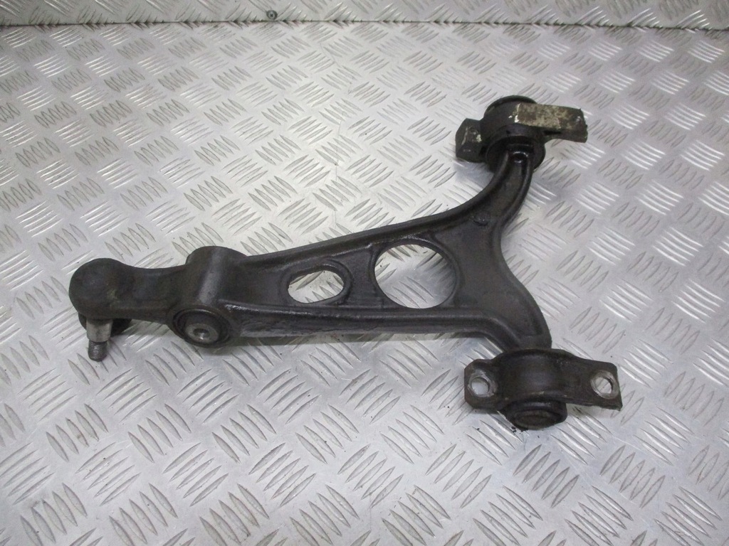 фото №1, Важіль правий перед alfa romeo 147