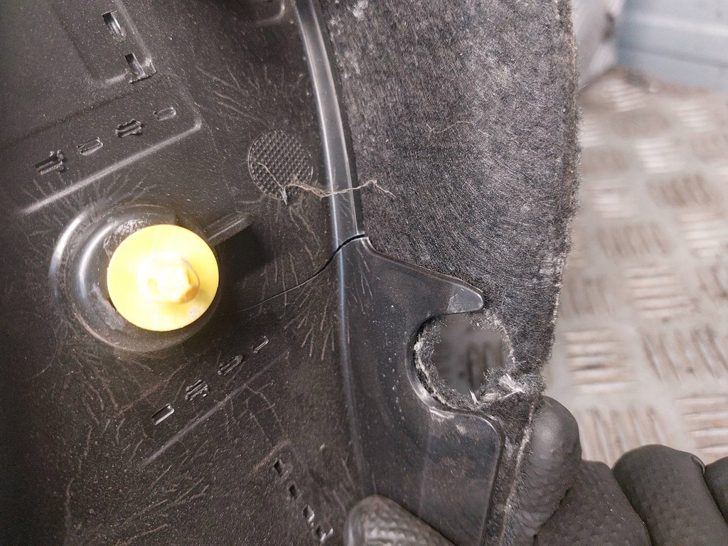 фото №10, Обивка пластик крышки багажника volvo xc60 i