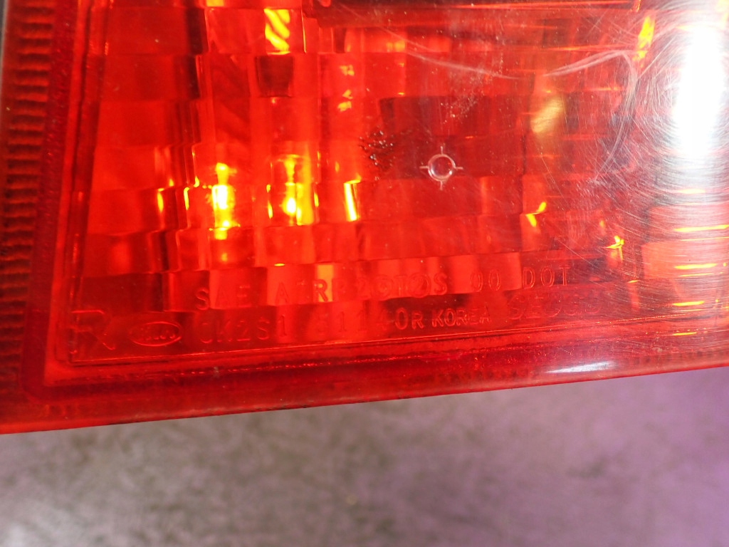 фото №9, Kia shuma hb 5d 01-04 лампа задняя правая 51140r