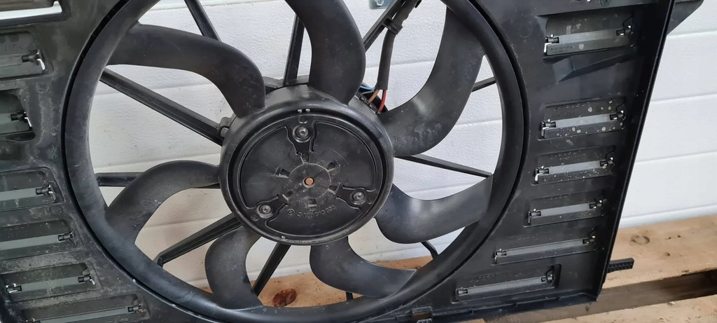 фото №14, A4 b9 8w вентилятор радиатора 2.0 tdi 8w0121003b a5 8w q5