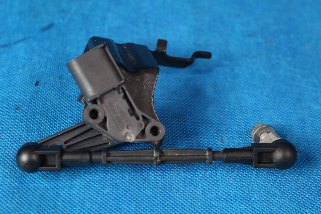 фото №8, Audi a8 d5 4n датчик вирівнювання задня лівий тягa 2018r 4n0941309d