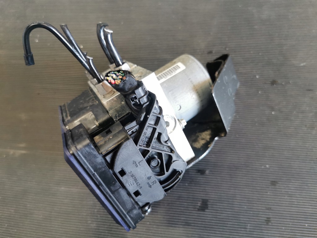 фото №1, Jeep grand cherokee wk2 dodge durango wd 68241677ac насос abs