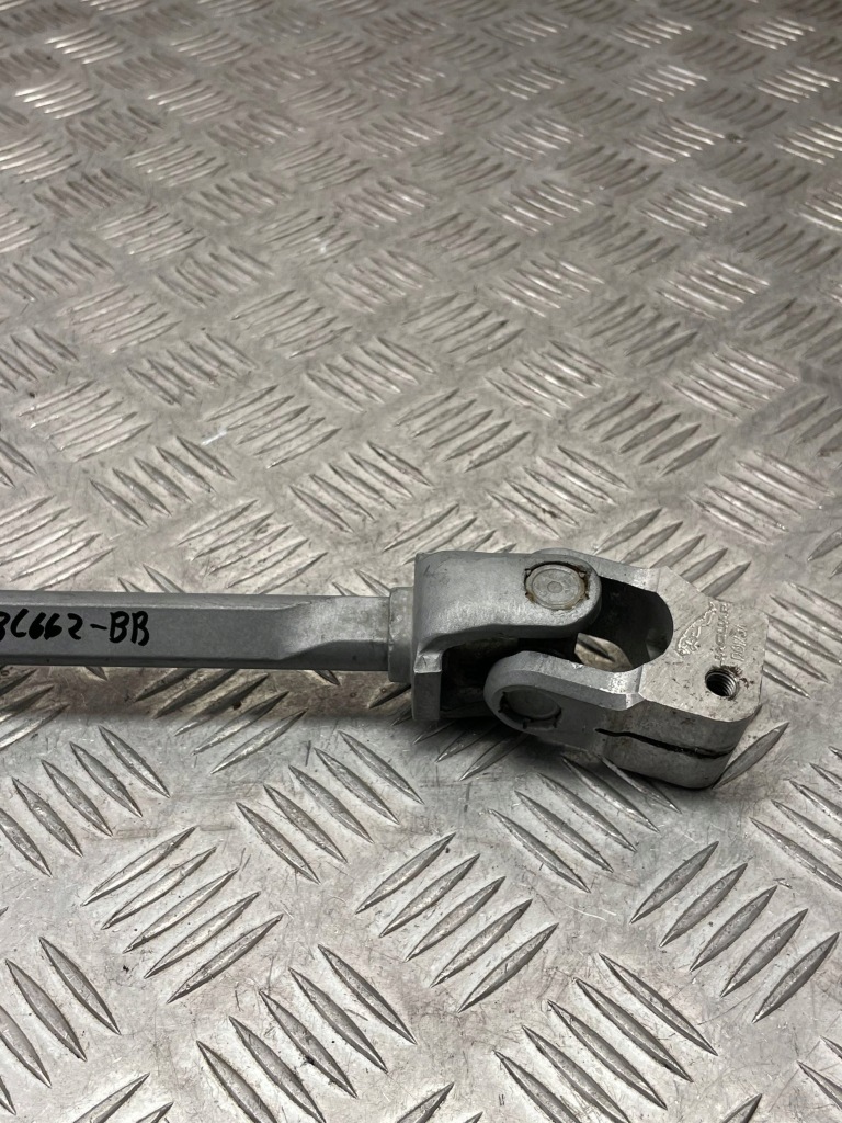 Jaguar оригінальний номер hk83-3c662-bb f-pace хрестовина вал колонки кермового Недорого