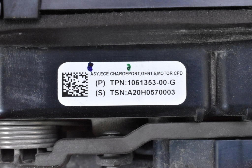 фото №10, Электропроводка зарядки разъём 1087054-10-d 1061353-00-g tesla model s 16-21