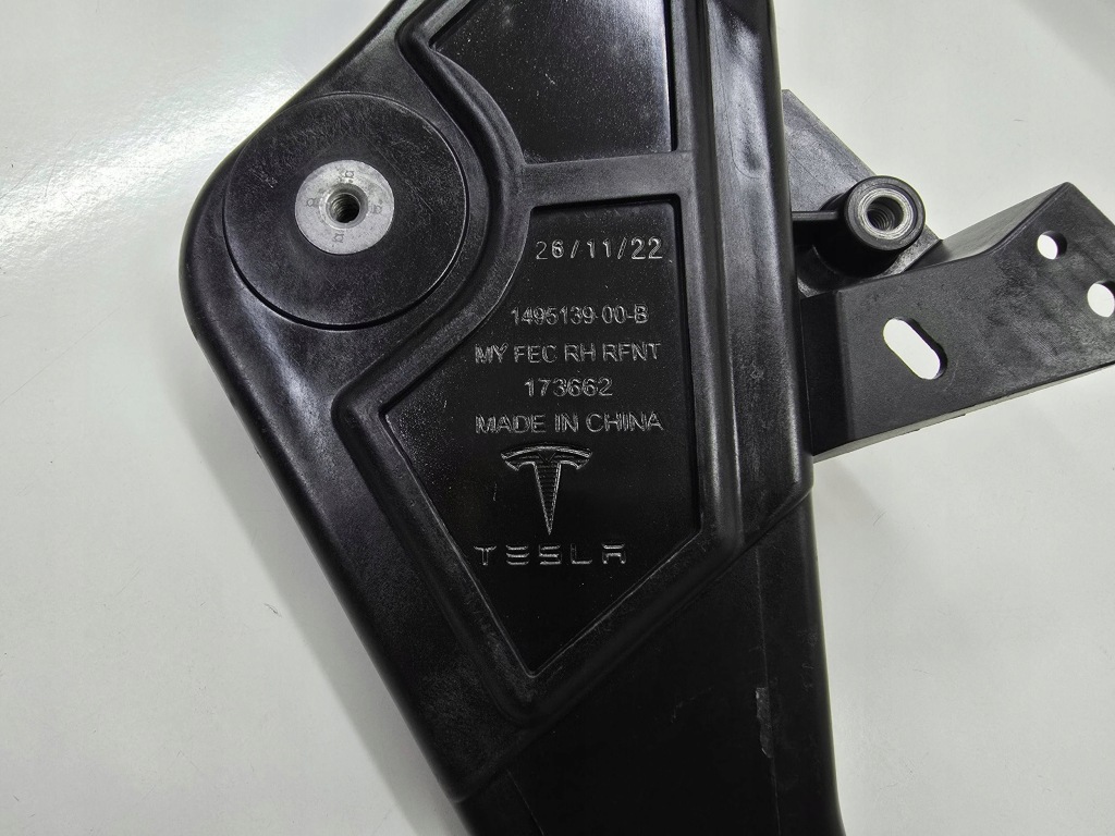 Кронштейн підсилювач ремінь передній до tesla y 20- перед Київ