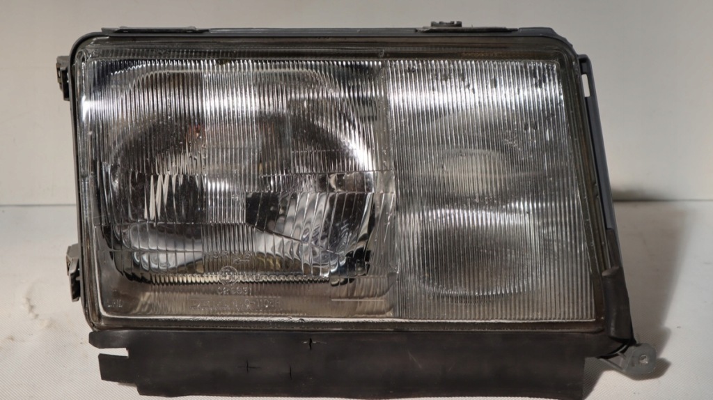 Купить Mercedes w124 84-92 лампа правая перед 129852-00