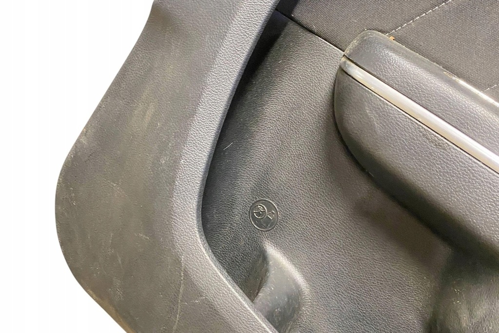 фото №9, Обшивка задних правых дверь dodge charger 5pf061x9ac 3.6l бензиновый 218kw