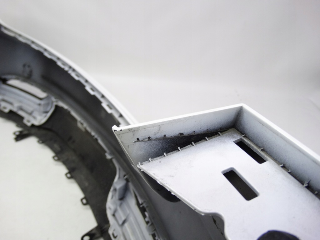 Tesla model 3 рестайлінг  2023+ highland бампер задній оригінальний 1582570-01-a Оригінал