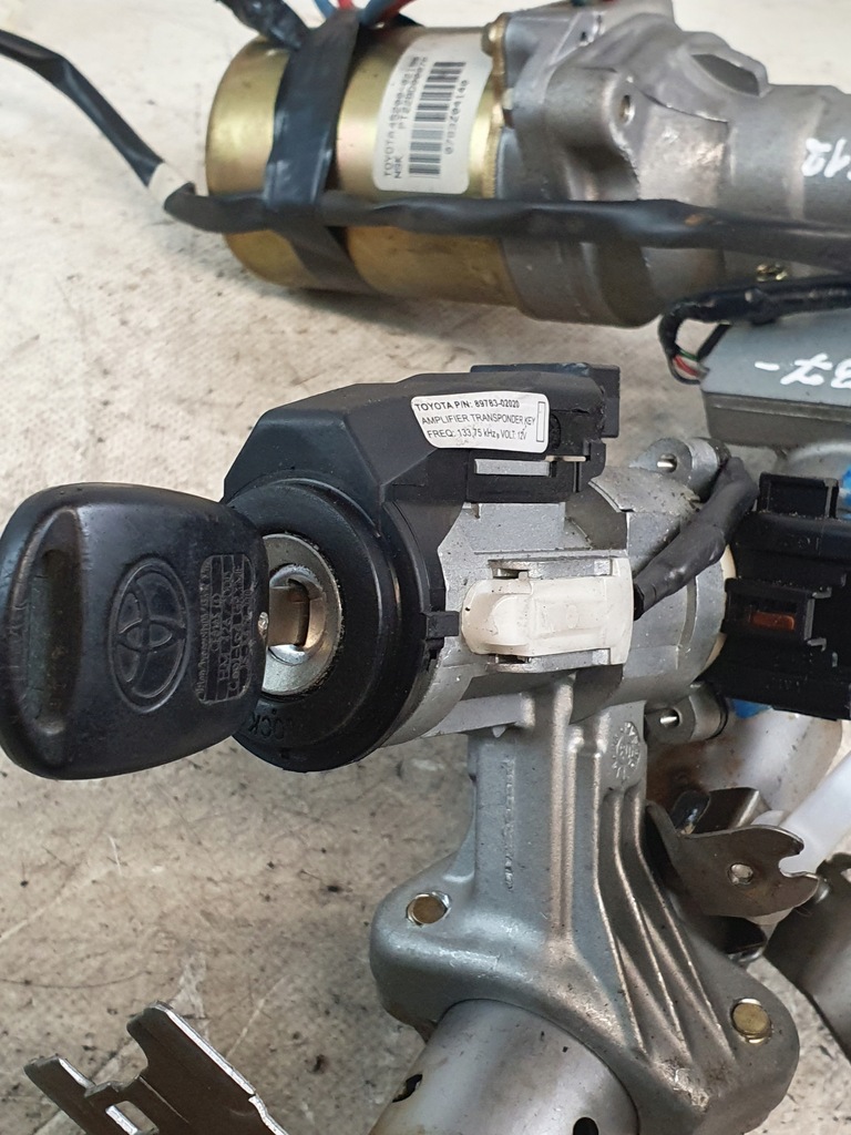 фото №9, Kolumna/wspomaganie электрический замок зажигания 4520002180 toyota corolla e12 03r.