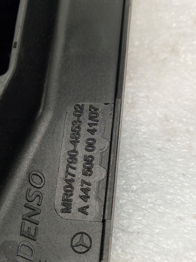 фото №7, Mercedes vito v-klasa 447 14-22 корпус радиатора рамка 4475050041