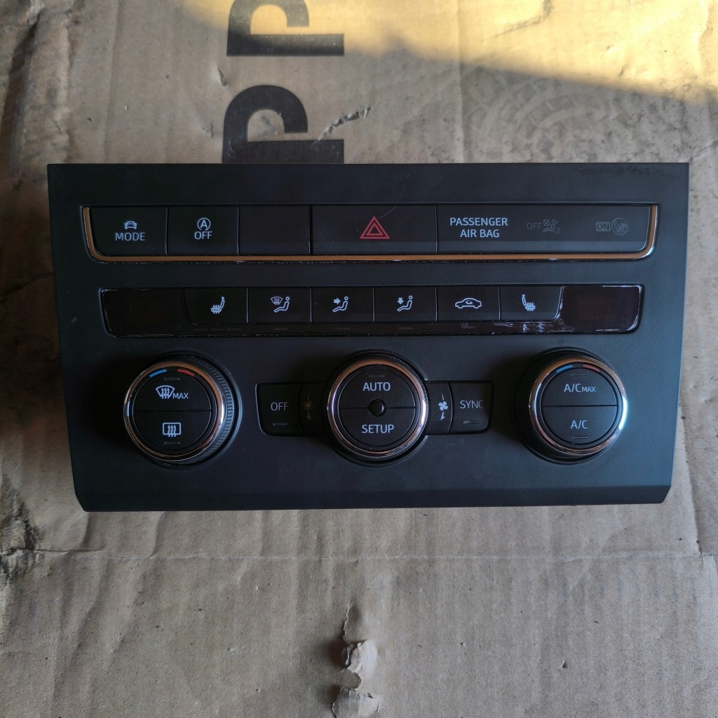фото №1, Панель кондиционера seat leon iii 5f0907044n