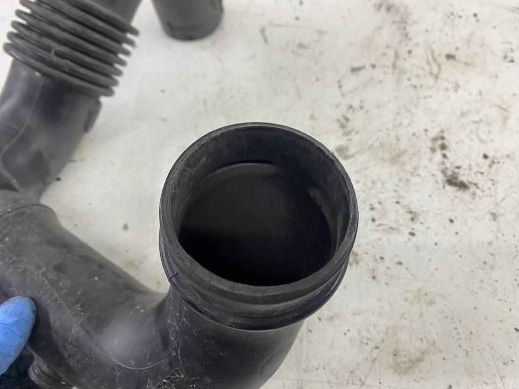 фото №4, Renault master iii труба шланг воздуха 8200751729