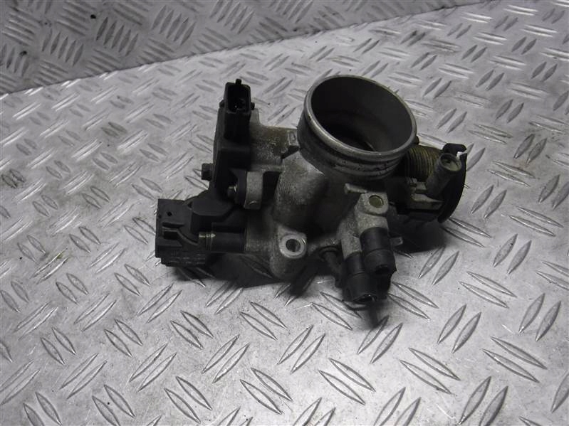 фото №1, Дроссельная заслонка kia cerato 1.6 16v