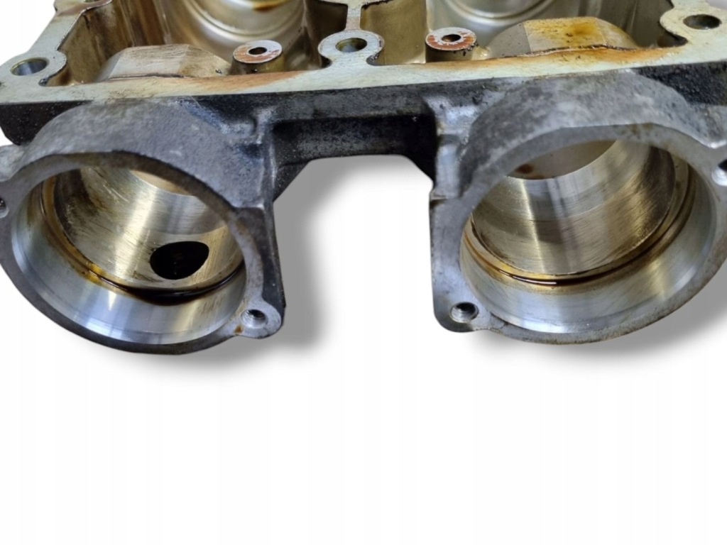 фото №8, Крышка клапанов валы volkswagen golf 5 2007 036103475bn