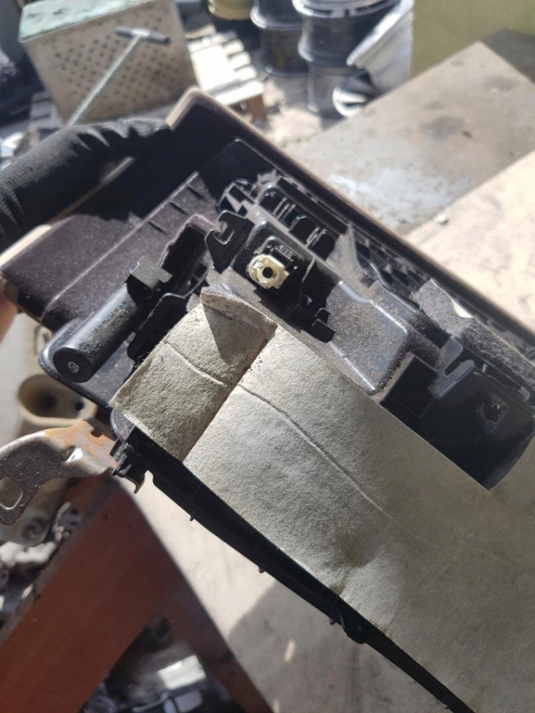 фото №5, Бардачок консолі бежевий europa bmw f30