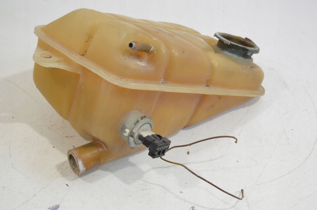 фото №5, Бачок розширювальний рідина охолоджуючої mercedes w126 1265001549