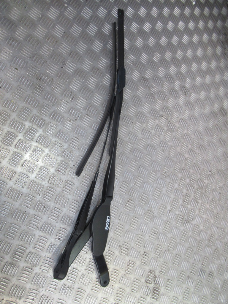 фото №1, Mercedes w206 рычаги дворник a2068240200 a2068200900