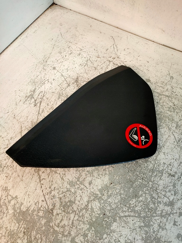 фото №1, Mercedes w 211 защита консоли заглушка 2116800378