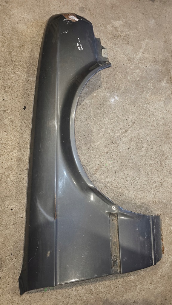 фото №1, Крыло правый передний bmw e30 sedan