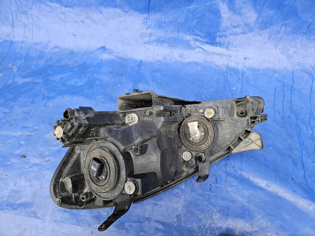 фото №5, Toyota avensis verso 01-03 лампа правая europa