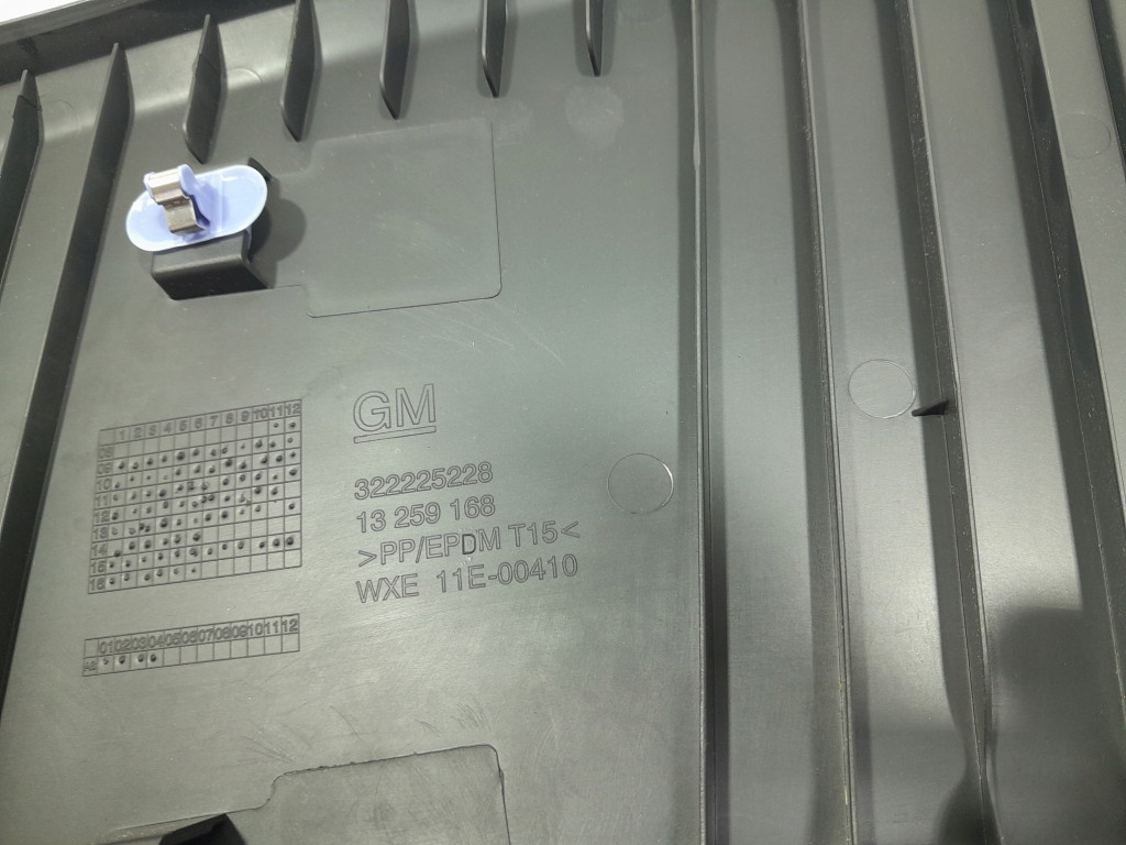 фото №10, Opel astra j sedan комплект защита bok правый