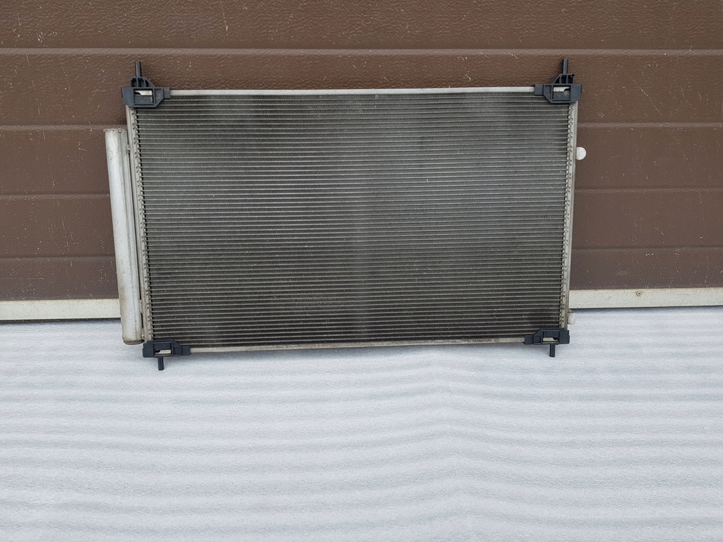 фото №1, Радиатор кондиционера corolla e16 auris ii