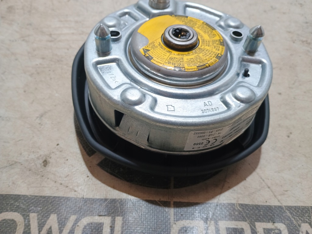 Bmw 5 g30 g31 кожа m-pakiet европа европа  подушка безопасности водителя оригинал демонтаж Киев