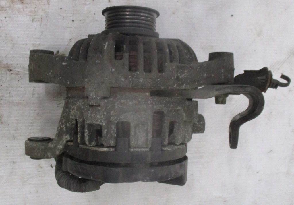 фото №1, Opel corsa c 1.4 16v генератор 09133600