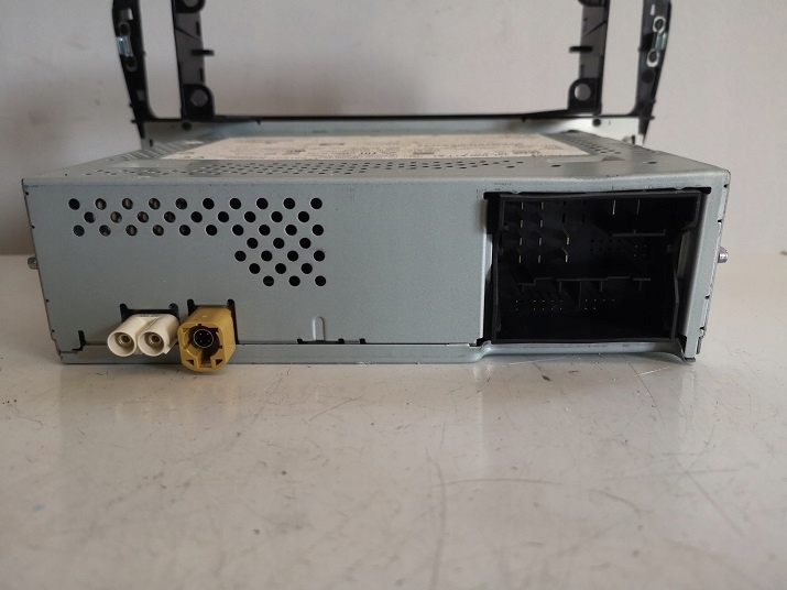 фото №2, Seat mii радио заводской 1slo35871a