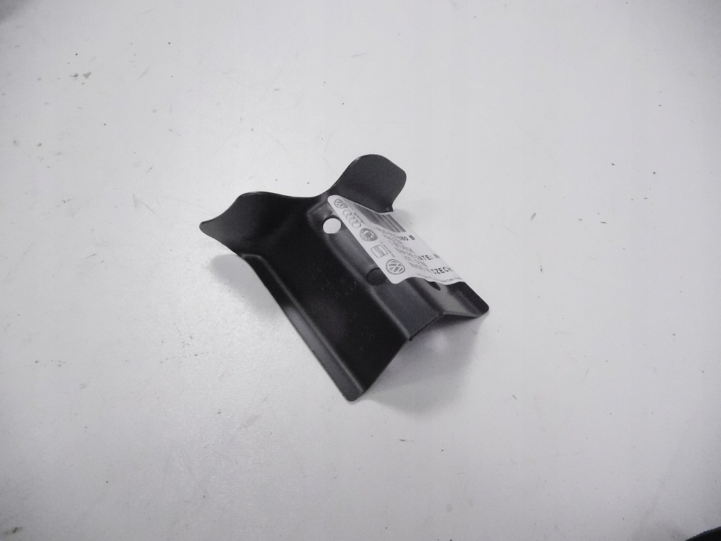 фото №7, Кронштейн крила правий vw polo / fox 6q0810680b