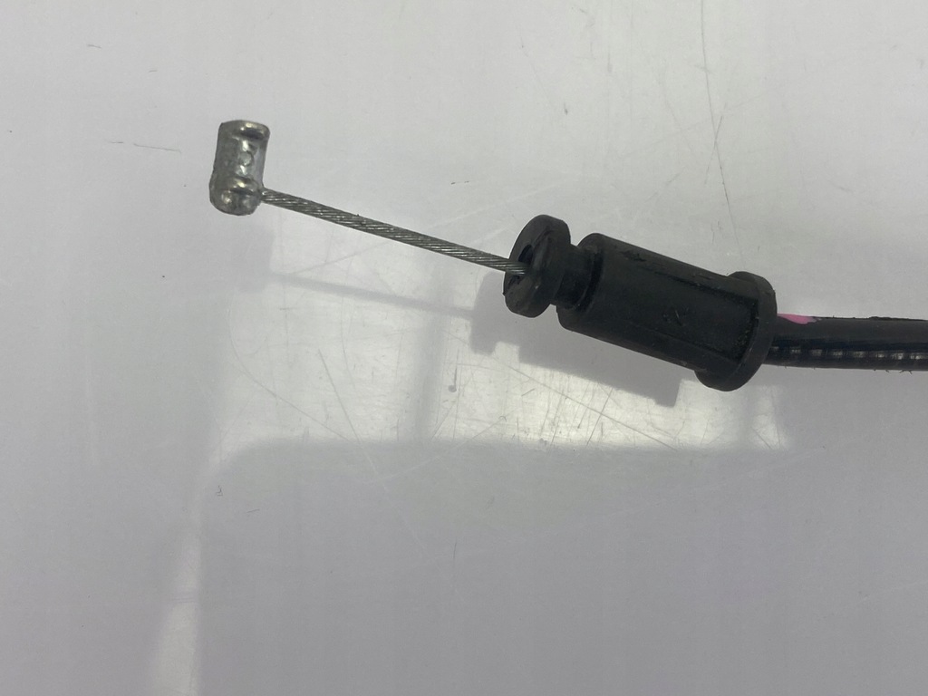 фото №4, Трос ручка кронштейн аварийного открывания багажника chevrolet camaro 2016+