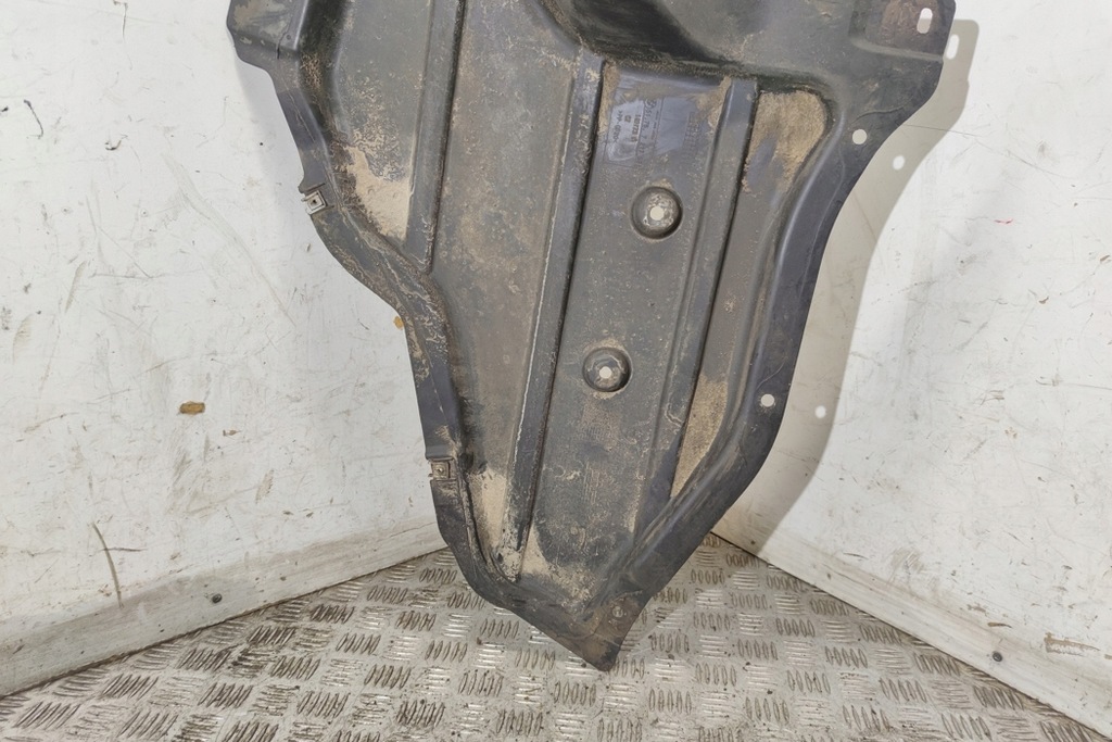 фото №8, Левая защита подвеска bmw x6 e71, e72 7217521 3.0l дизель 225kw 2011