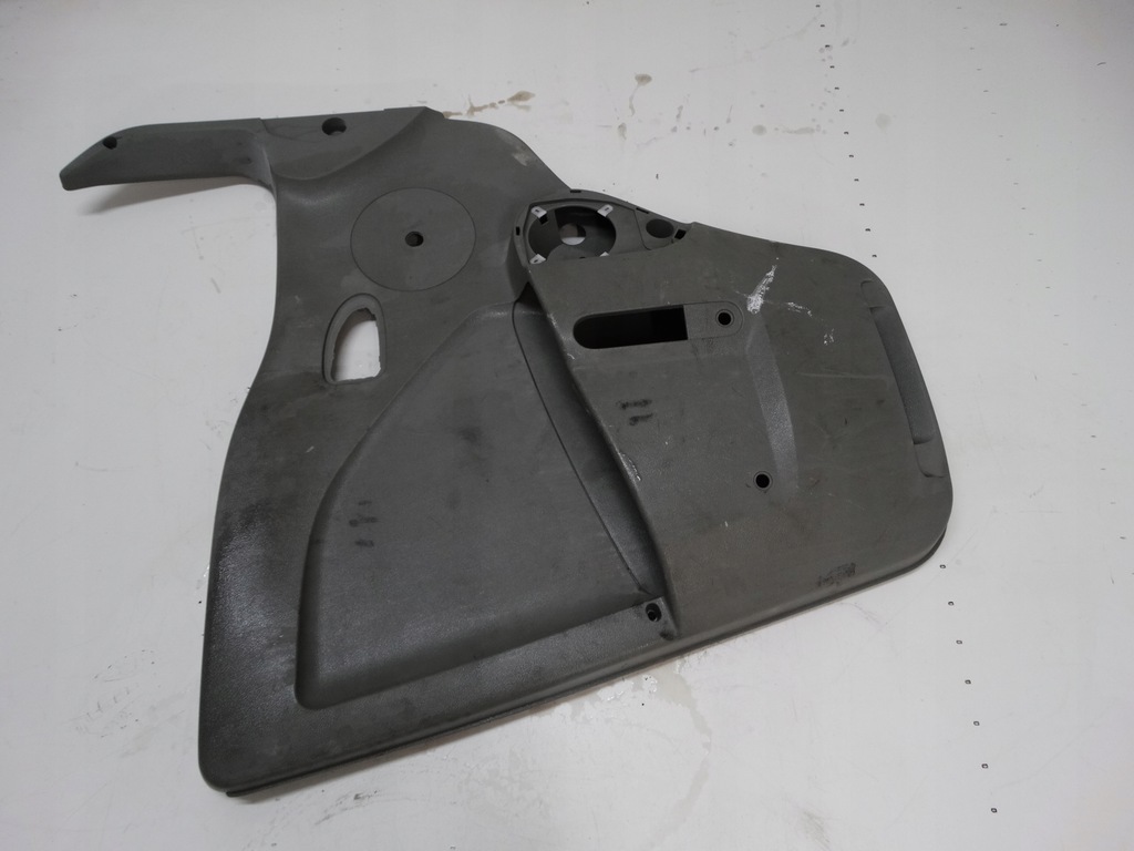 фото №2, Обшивка двері лівий перед renault master ii 04-10r.