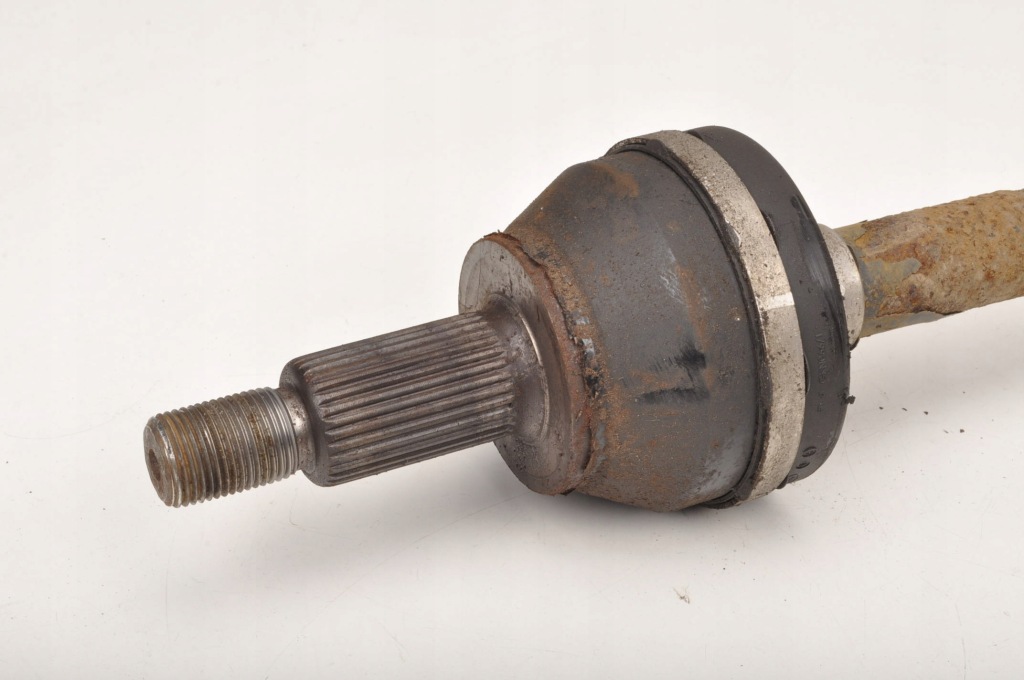 фото №3, Land rover discovery l462 приводной вал задняя задняя