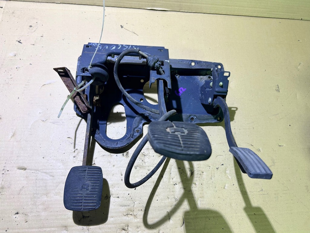 фото №1, Педали комплект land rover discovery ii