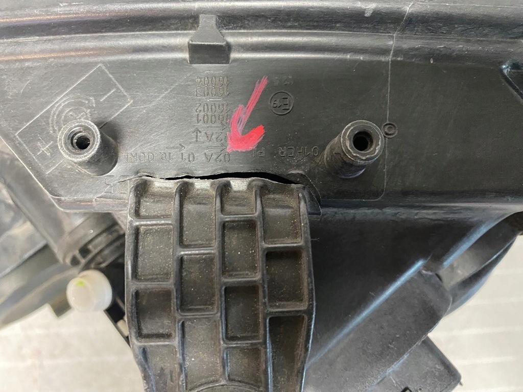 фото №12, Лампа правая передняя dacia sandero logan ii 2 lift правый перед