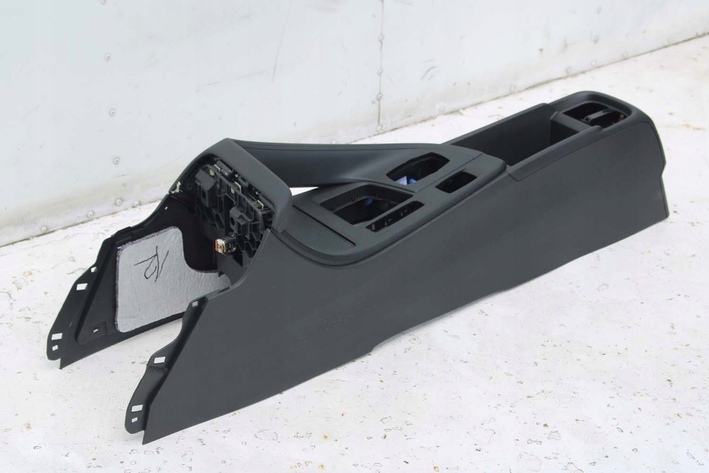 фото №15, Bmw x1 f48 тунель 9335198 середній колір чорний 52209335198 51169335198 9335