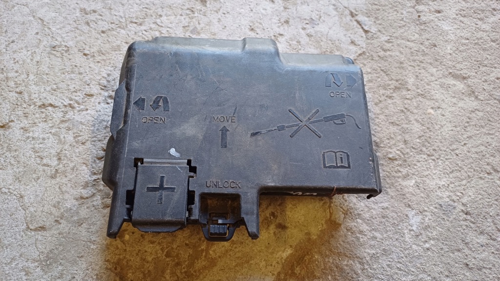 фото №1, Opel adam 1.4 b клема запобіжник 13371567