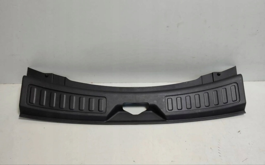 фото №1, Обшивки багажника land rover discovery sport fk72113a10a