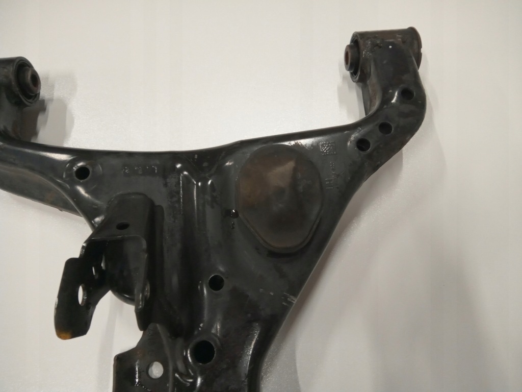 фото №8, Важіль лівий перед нижній mercedes x470 w470 nissan navara d23