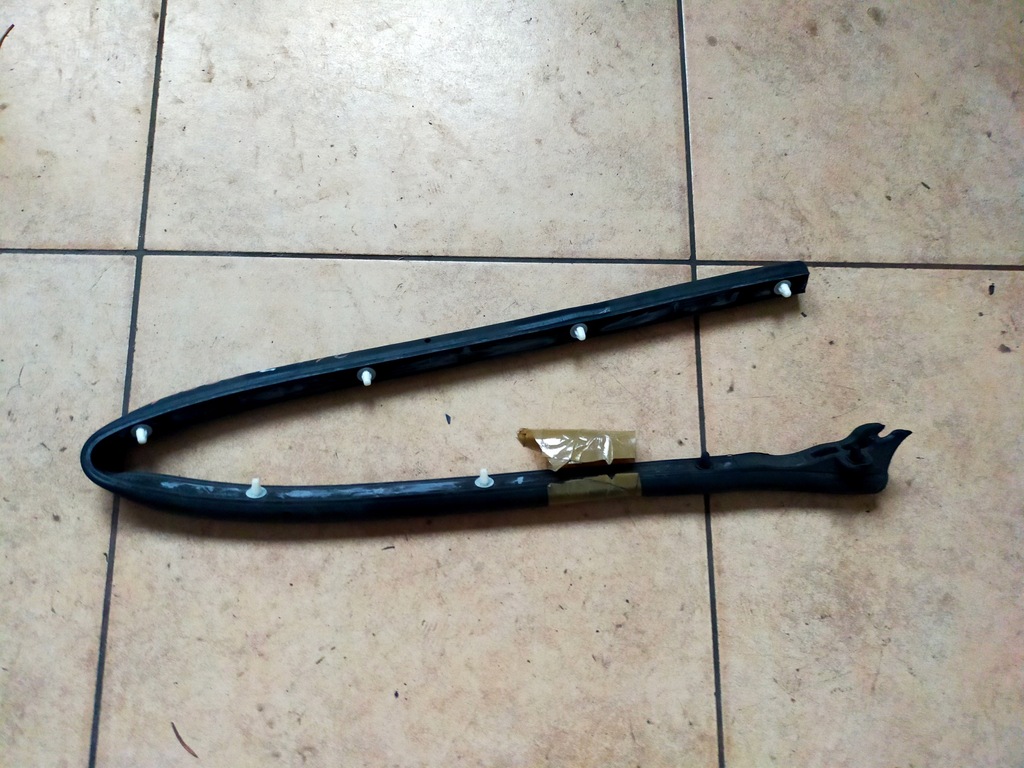 фото №1, Volvo xc60 прокладка вертикальна двері задня ліва