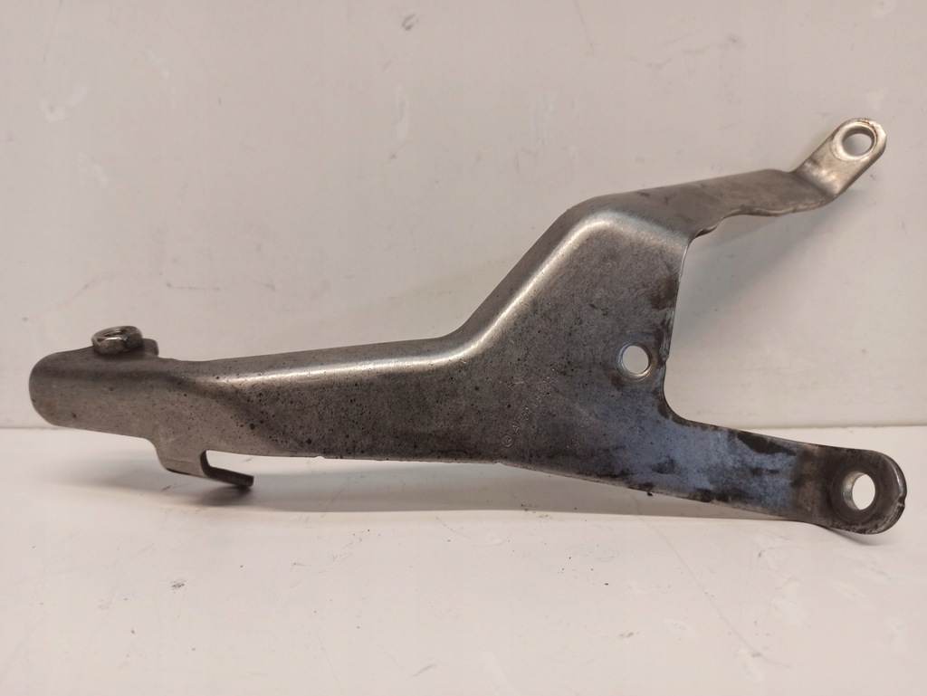 фото №1, Mercedes-benz оригінальний номер a6540960445 кронштейн кронштейн турбіни