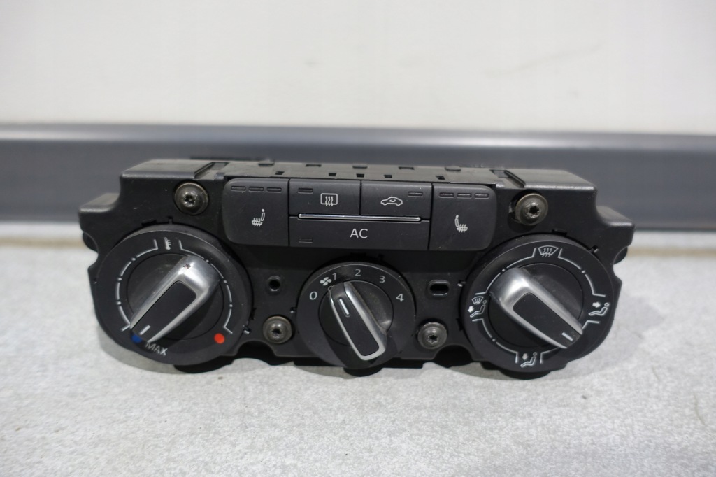 фото №1, Vw beetle 5c панель обдув кондиціонера