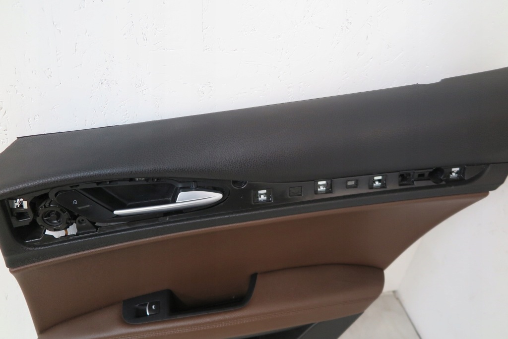 фото №3, Обшивка двері правий задня alfa romeo stelvio 156197051