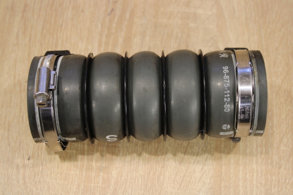 фото №1, Труба шланг wąż воздуха интеркулера peugeot 5008 i 1.6 thp