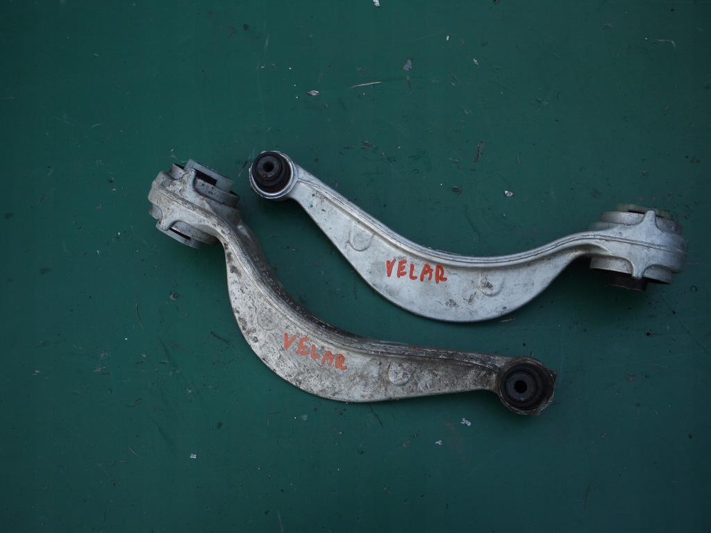 фото №1, Рычаг шаровая опора range rover velar l560 17-