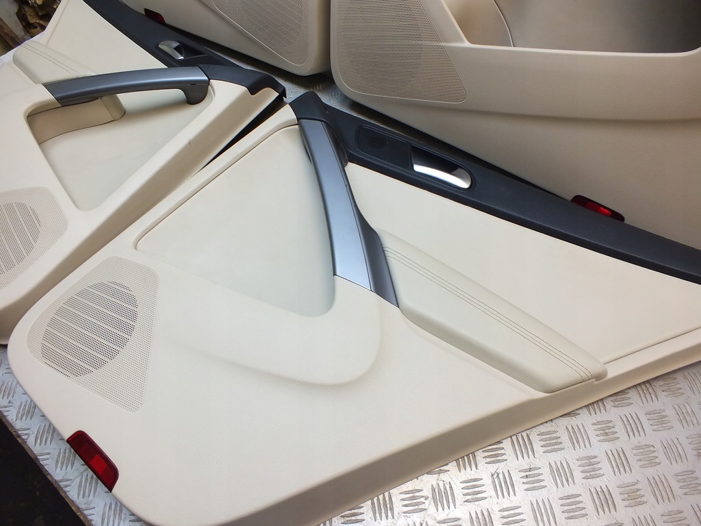 фото №7, Vw tiguan i 5n обшивка обивка дверь комплект