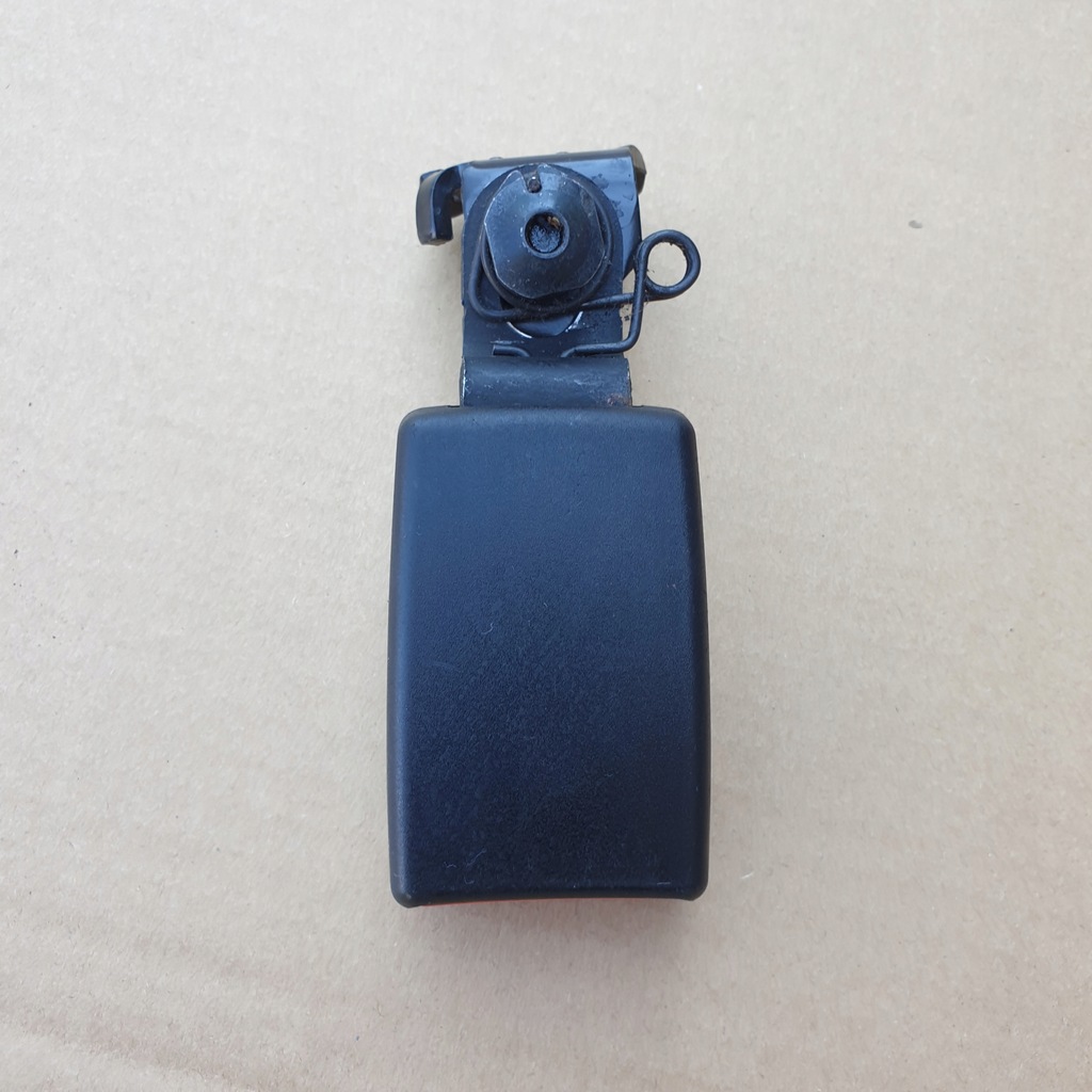 фото №1, Клипса klamara поперечина левый задняя audi a6 c7 a7 4g